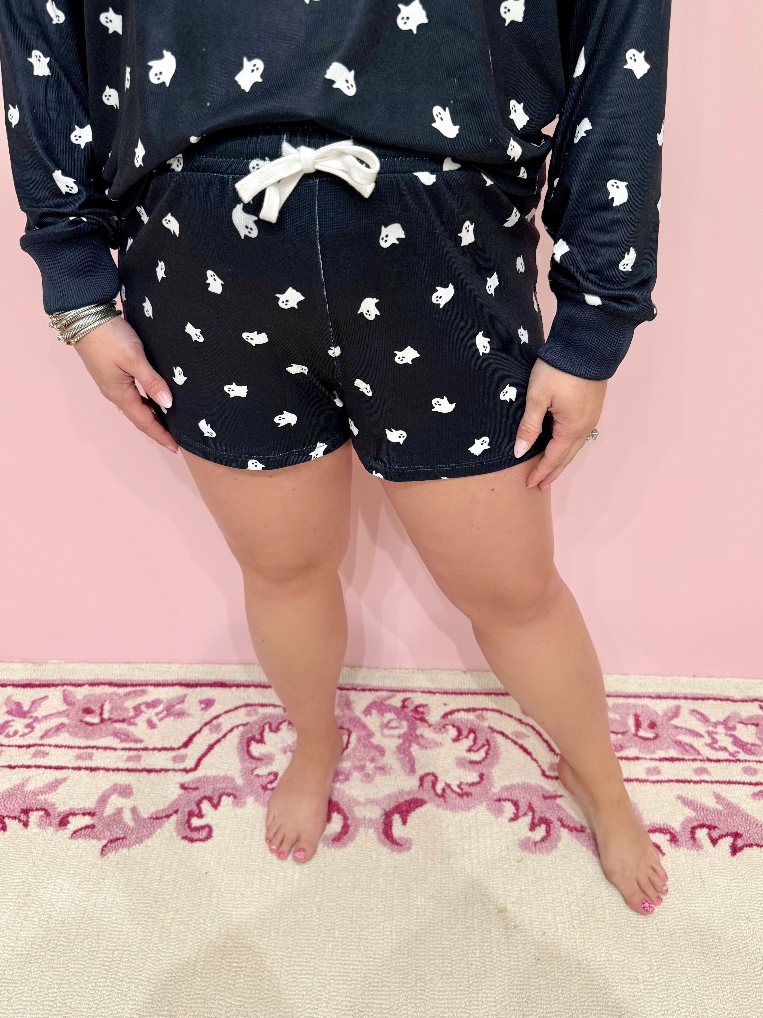 Delia Ghost Shorts Black Sand