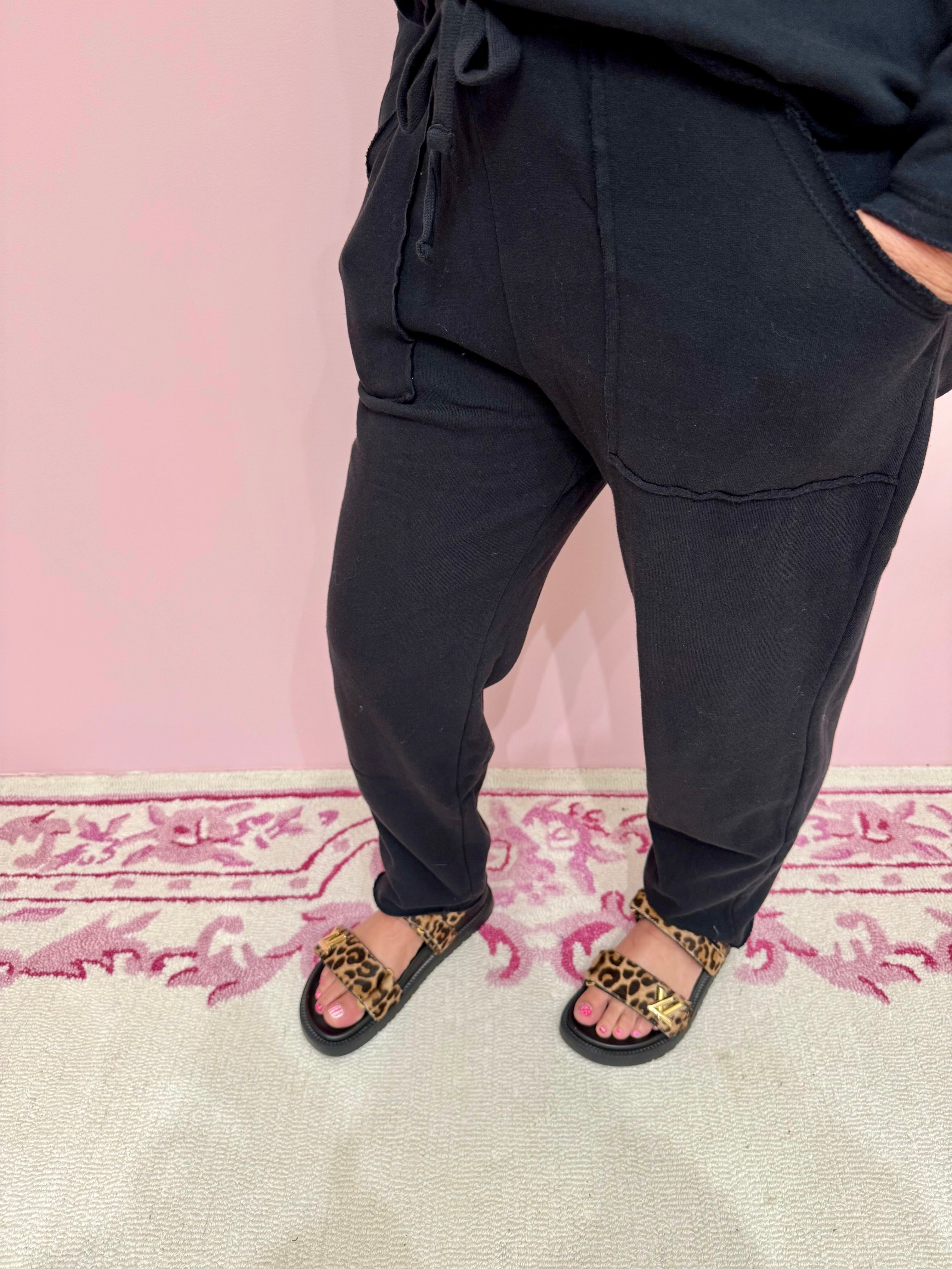 Collin Pant in Black