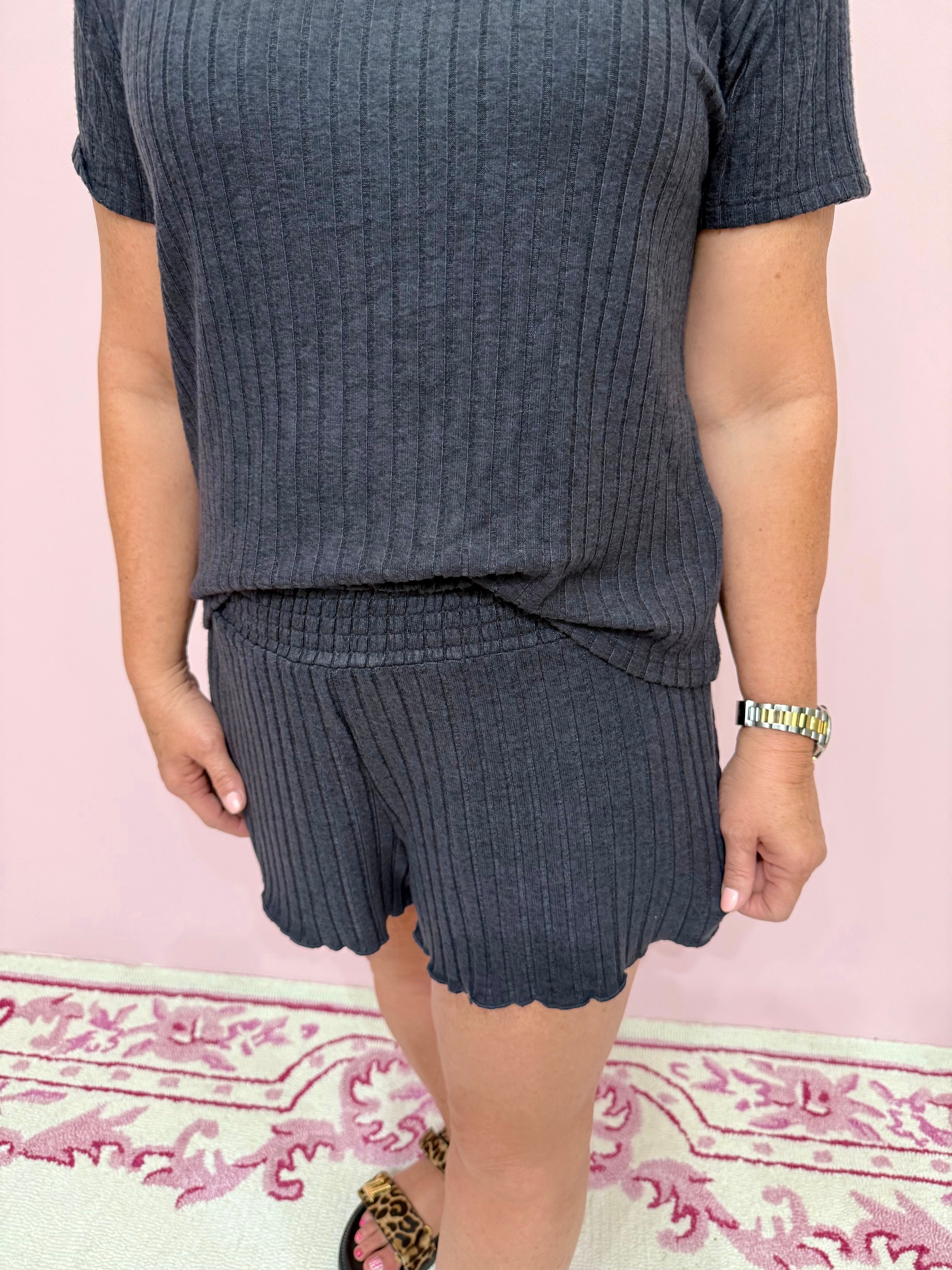 Dawn Smocked Rib Short Black