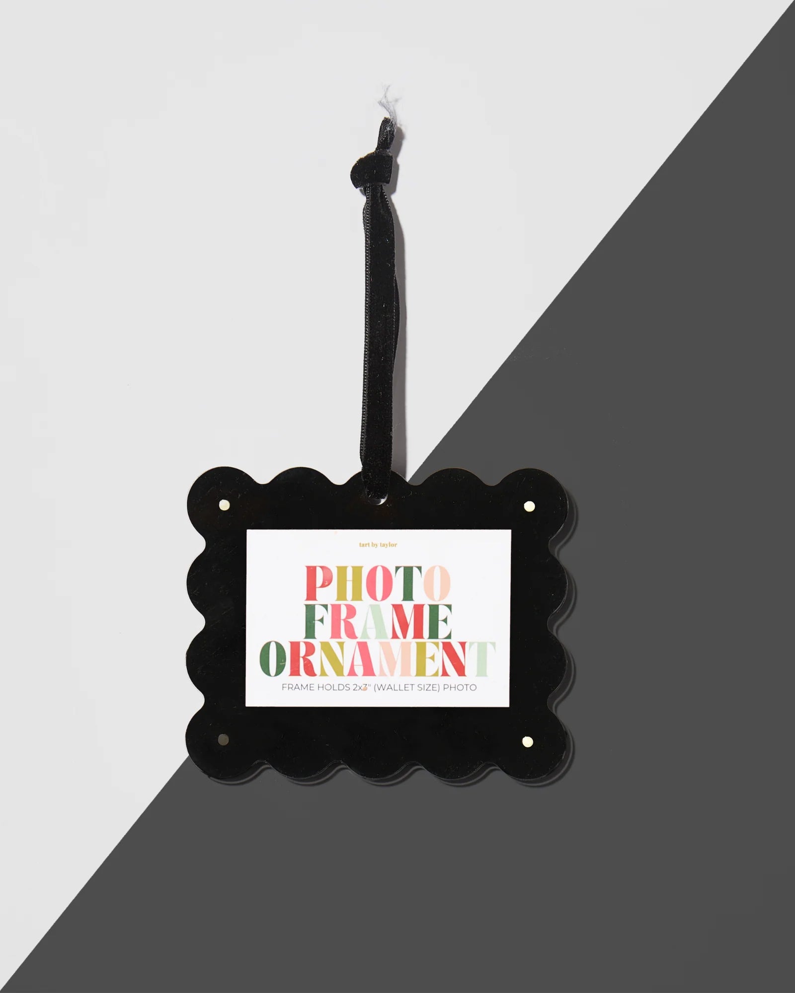 Frame Ornament Black