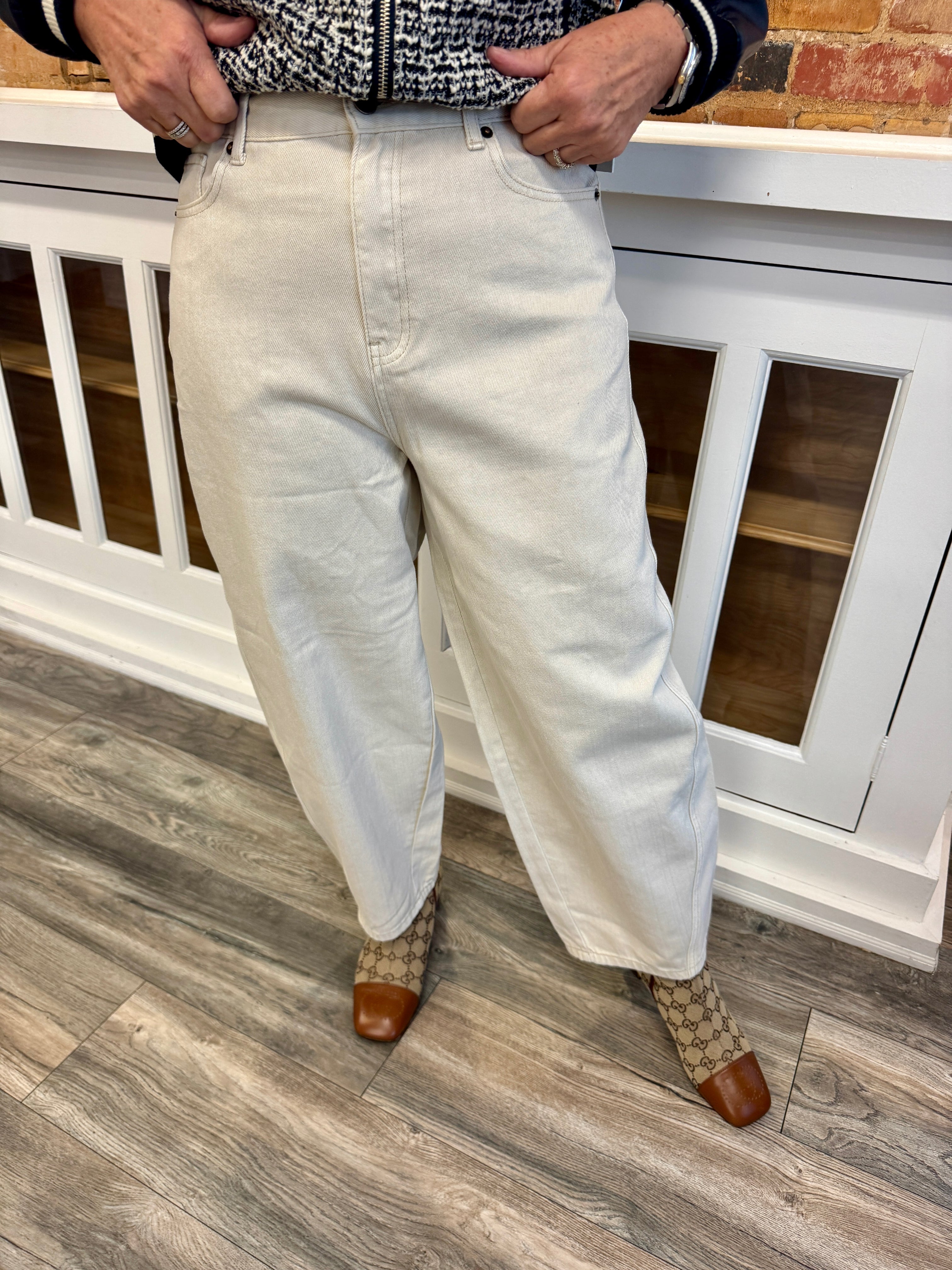 Oaklynn Barrel Jeans Beige