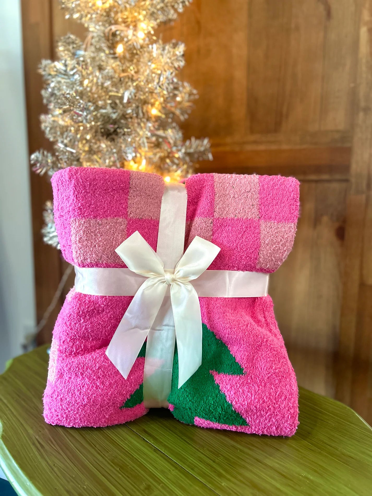 Pink Checkered Tree Blanket