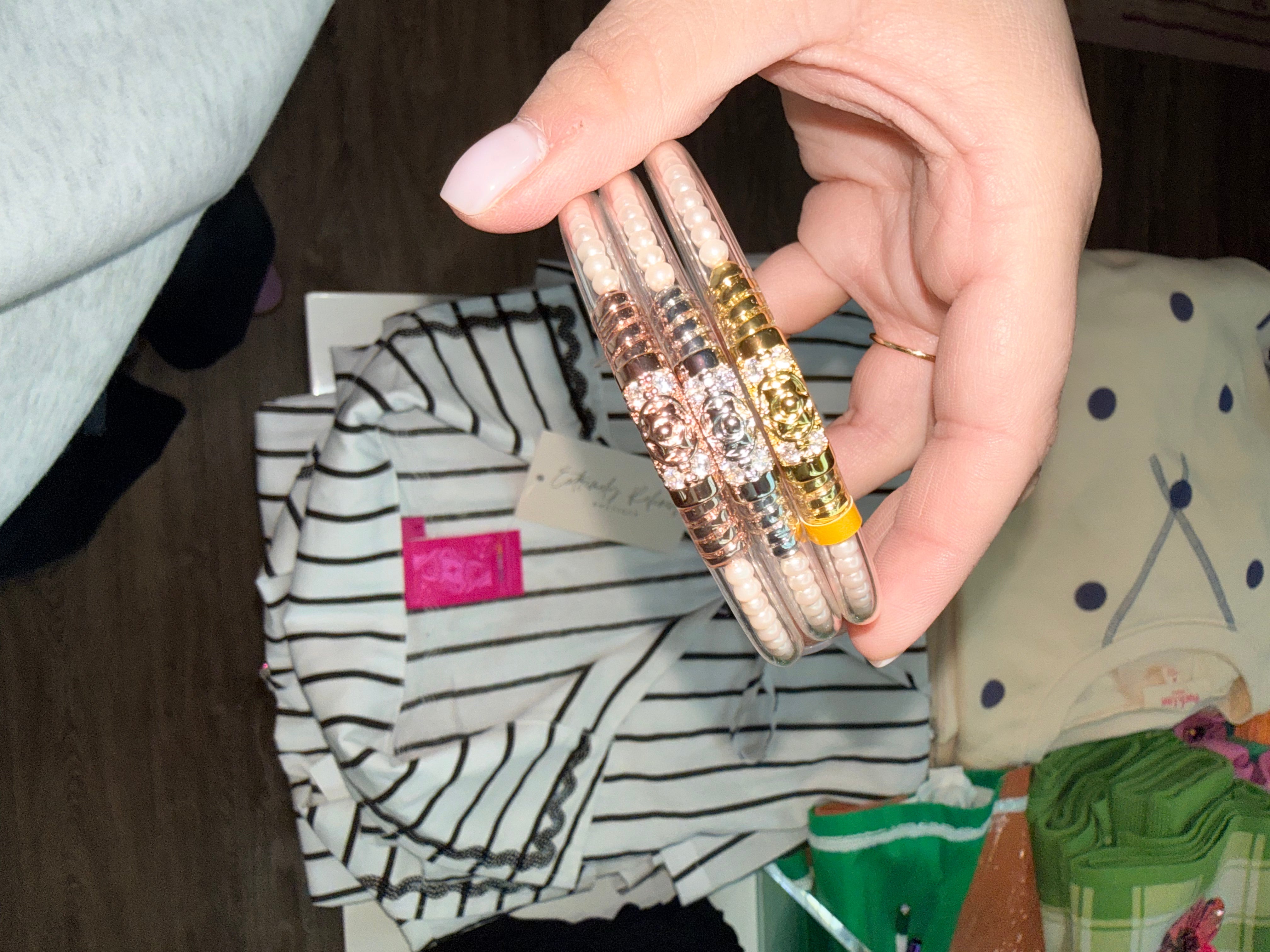 Three Queens All Weather Bangles- Pink Pearl