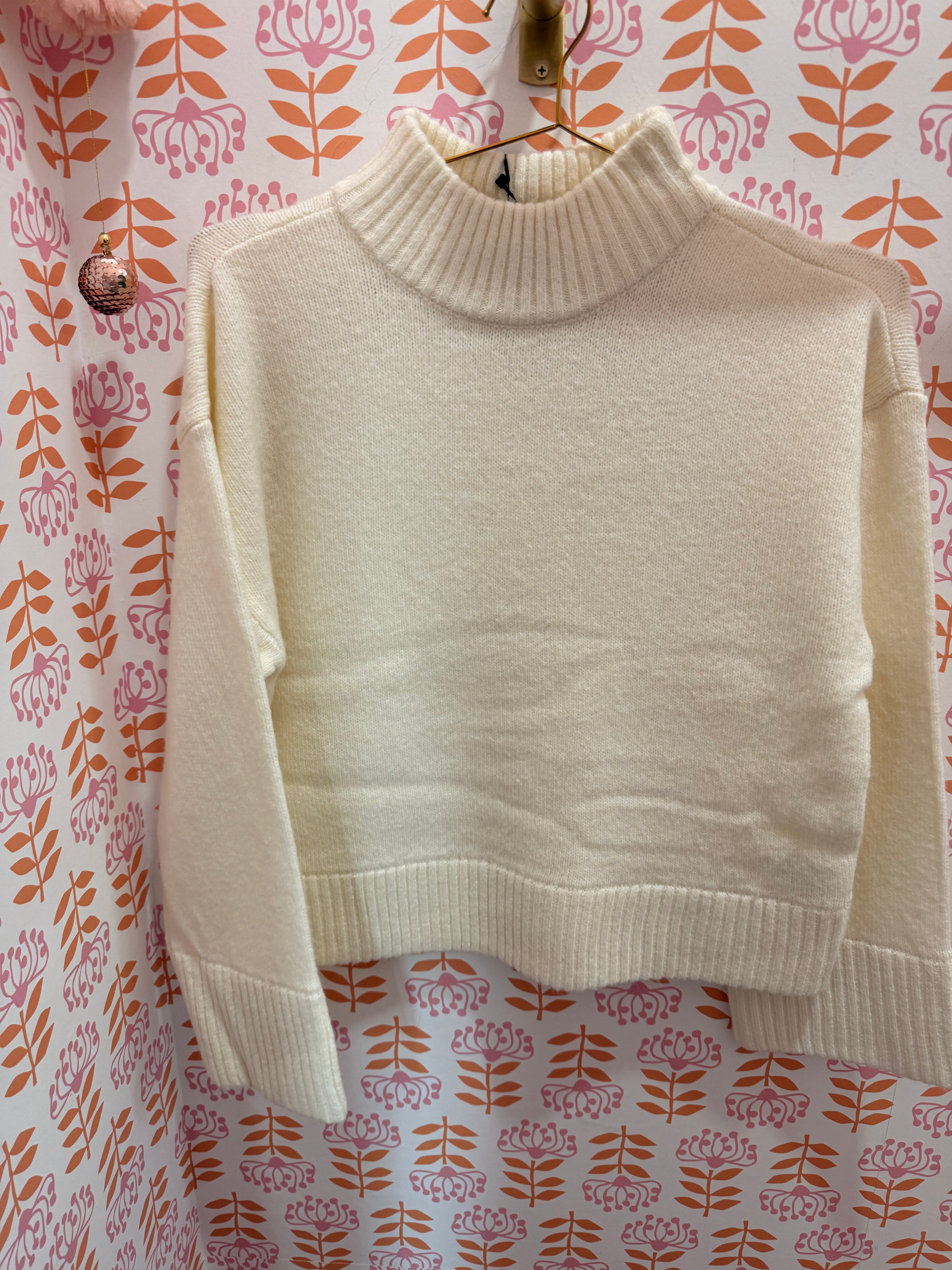 Ivi Sweater
