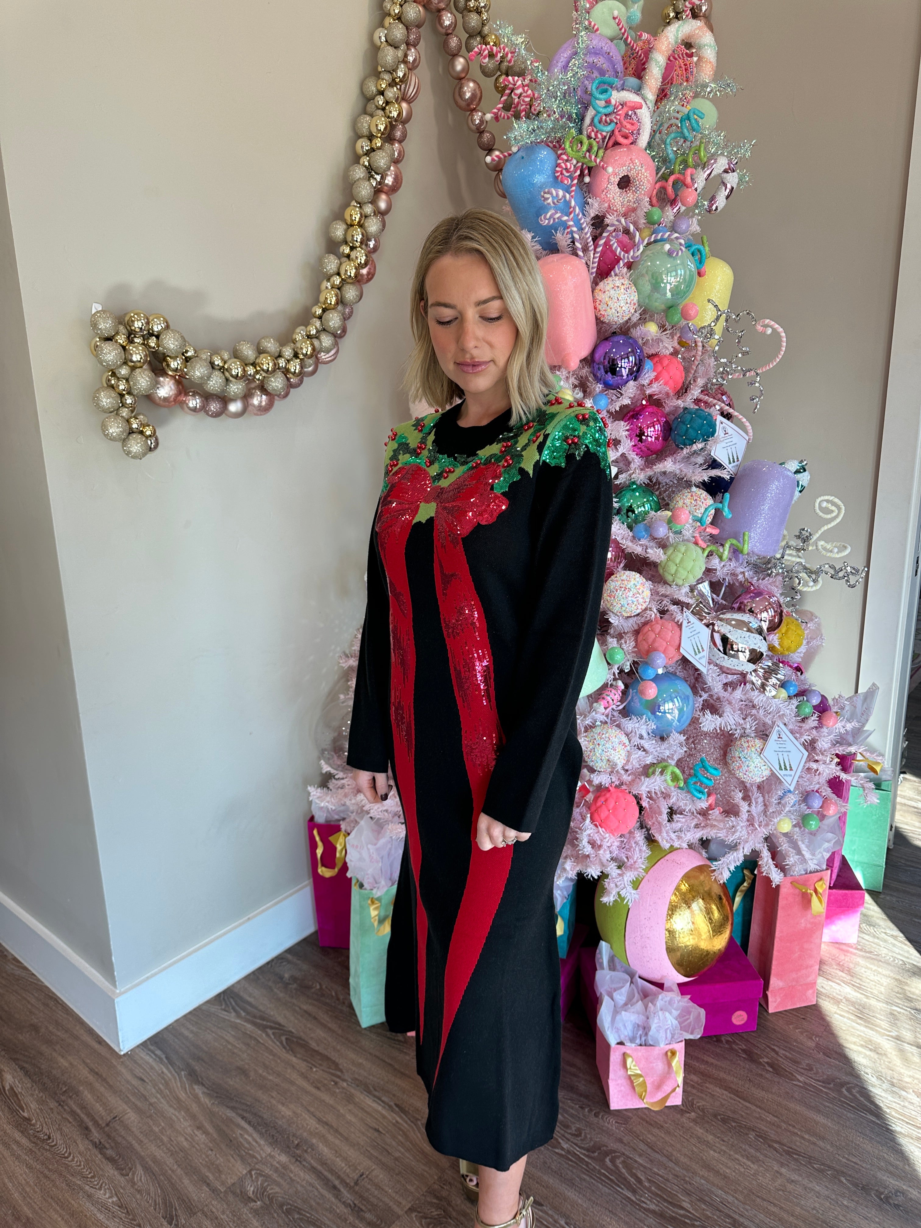 Black, Green & Red Sequin Wreath With Bow Knit Midi Dress - Queen Of Sparkles