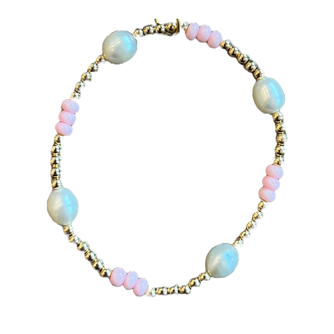 Light Pink Pearl Poppi Bracelet